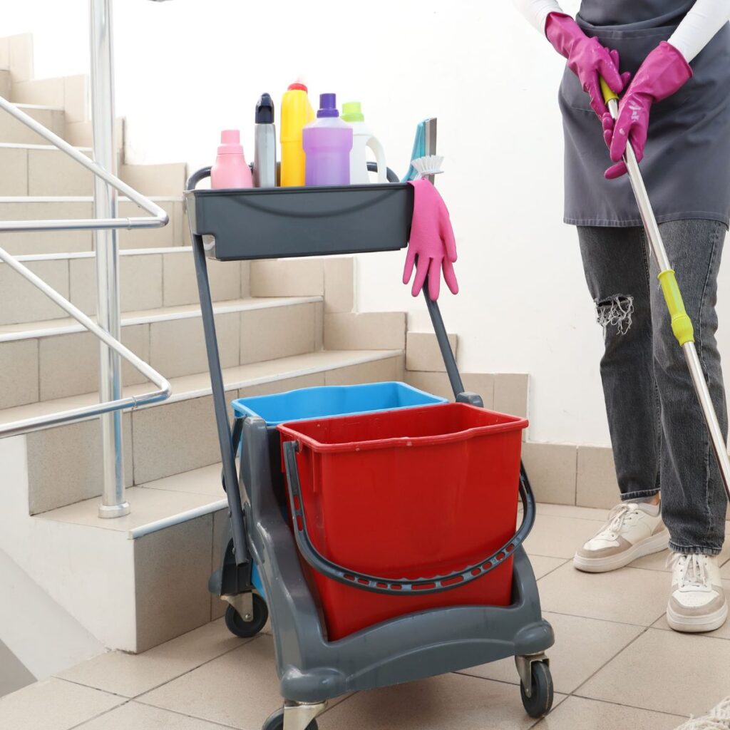 Hausprofi Aachen - Hausmeisterservice - Gartenpflege - Kleinreparaturen - Winterdienst